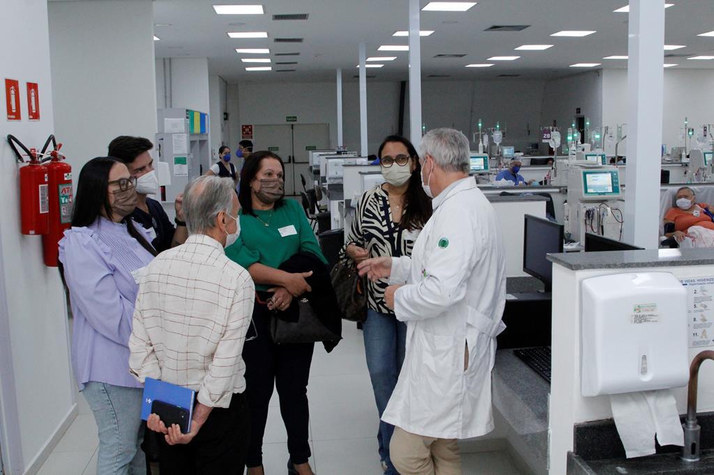 Bolsistas do Renascer iniciam visitas para conhecer serviços da Prefeitura