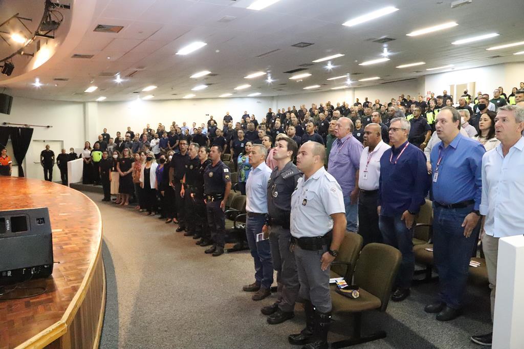 Agentes da GCM participam de evento sobre Justiça Restaurativa com especialistas