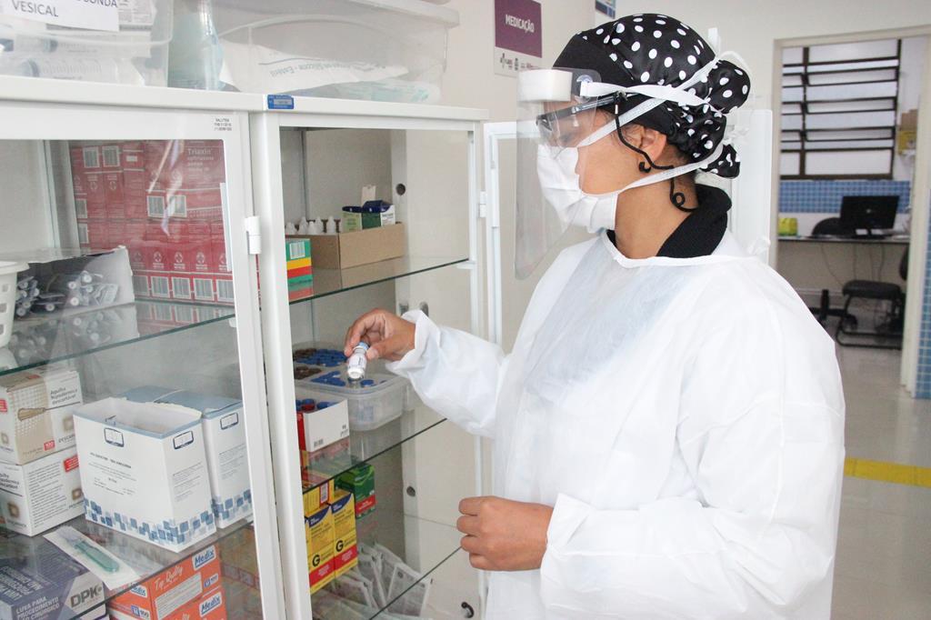 Policlínica tem vagas abertas para profissionais de saúde, atendente e limpeza