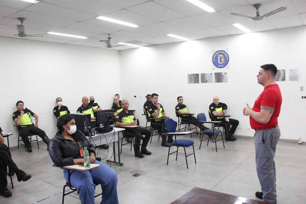 Agentes de trânsito aprimoram atendimento a vítimas de acidentes