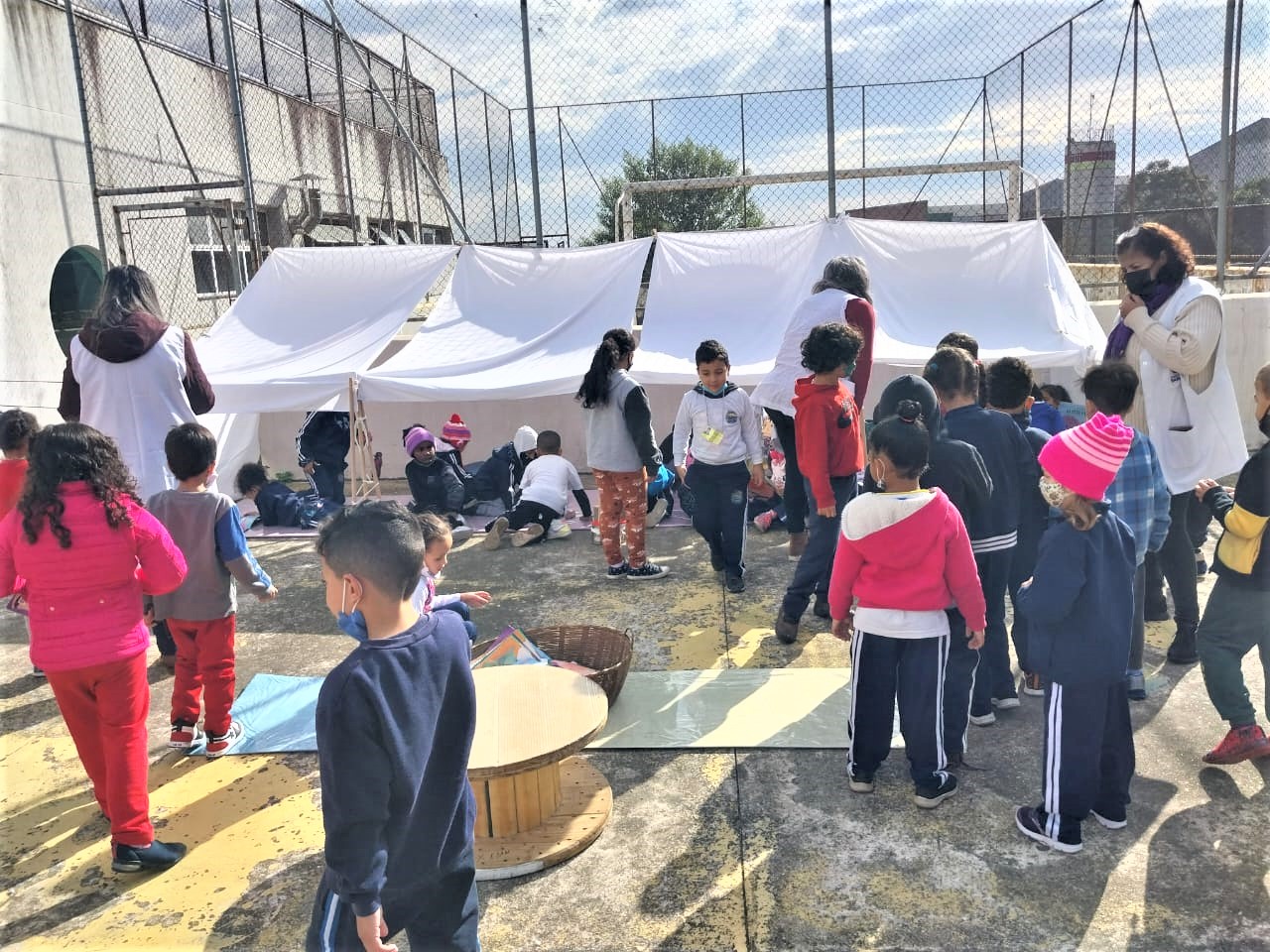 Turmas da Emei Lucineia integram projeto Pequenos Cientistas Curiosos