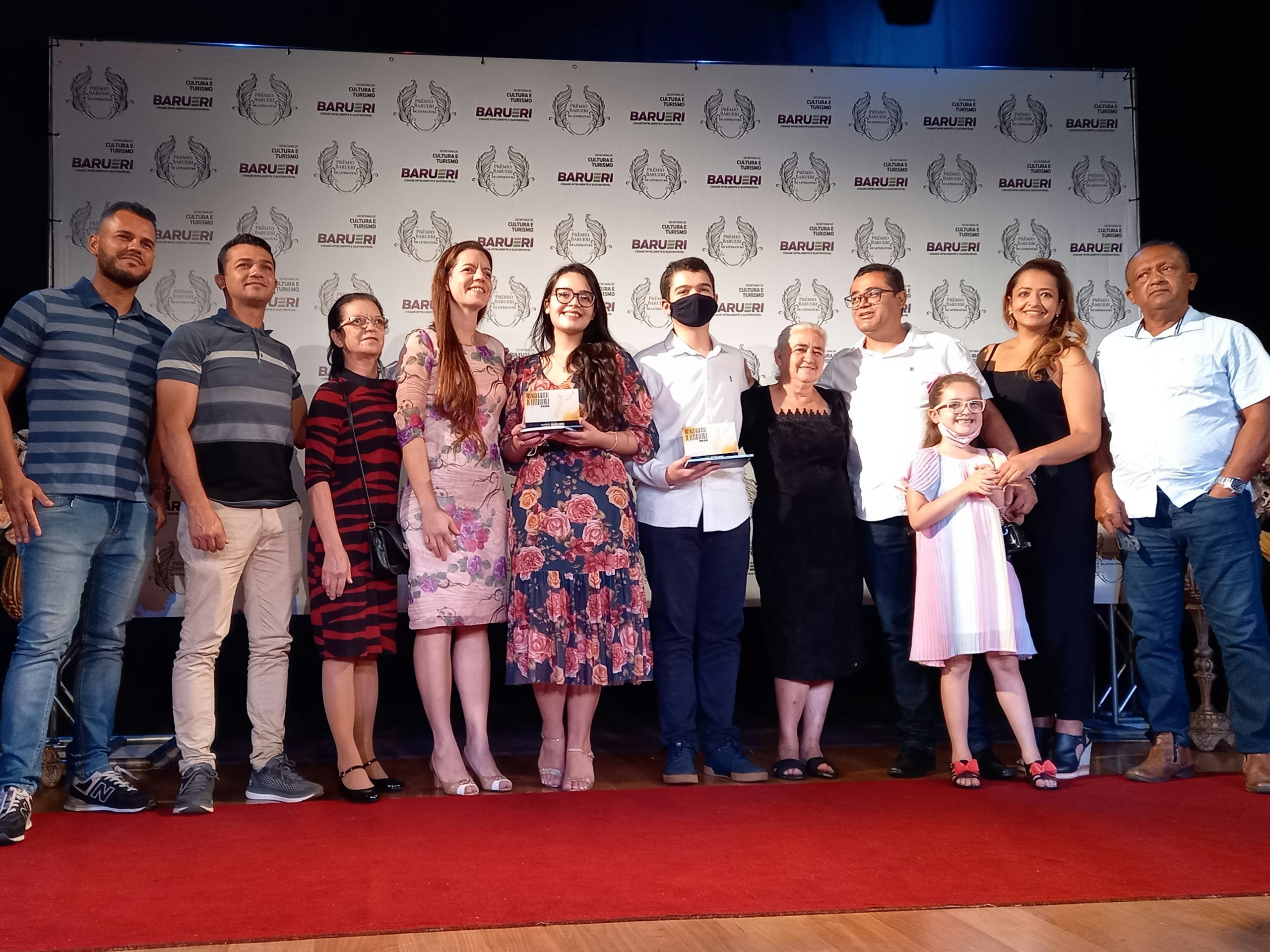 <strong>Centro de Eventos recebe nesta sexta Prêmio Barueri de Literatura e Sarau Teatral</strong>