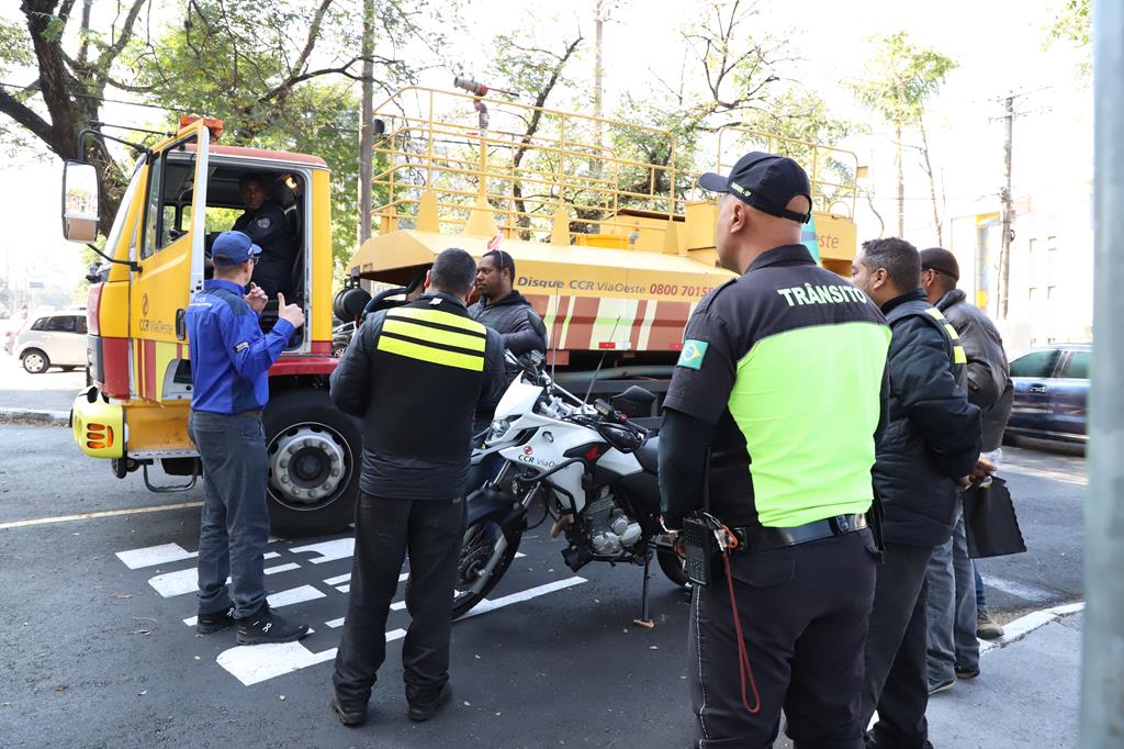 Barueri realiza blitz educativa no Dia do Motociclista
