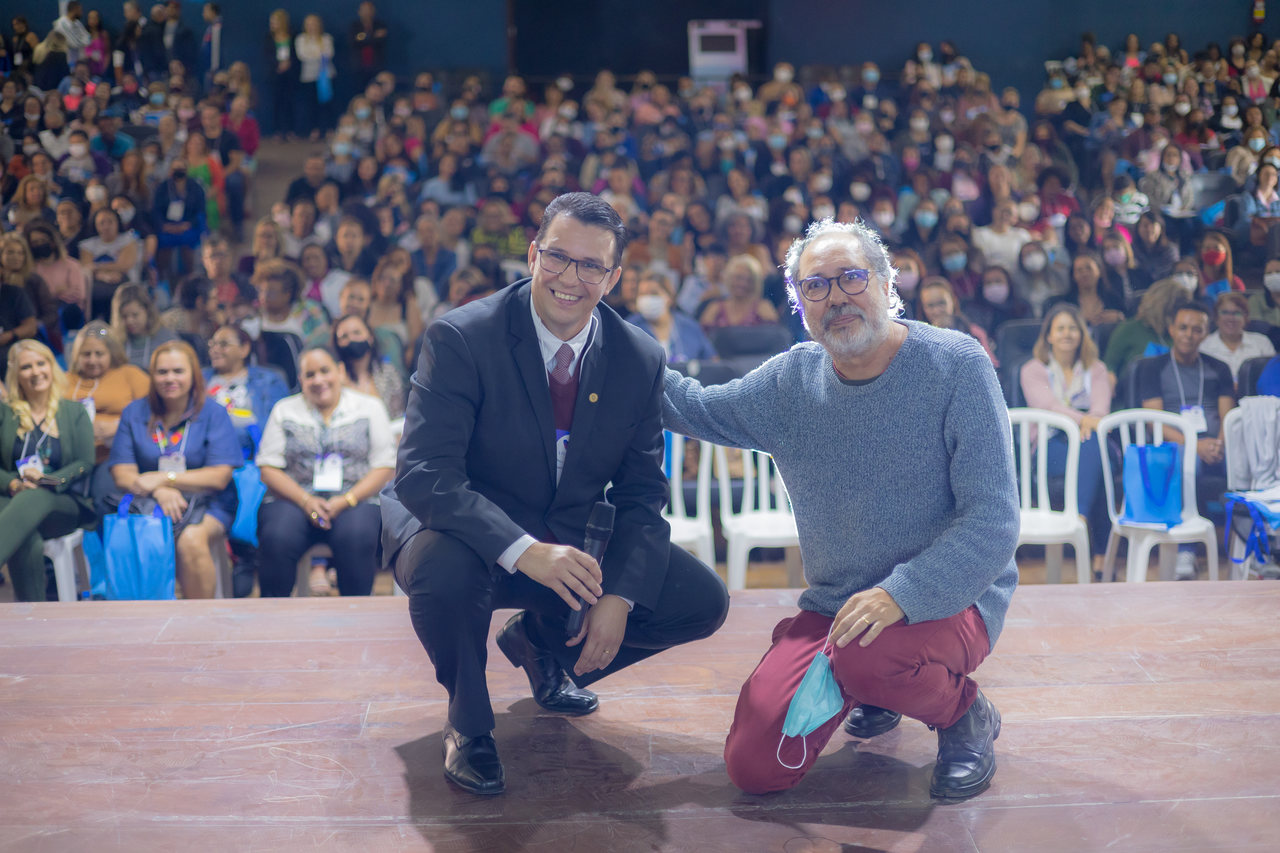 <strong>Secretaria de Educação de Jandira realiza acolhimento dos professores para o segundo semestre</strong>