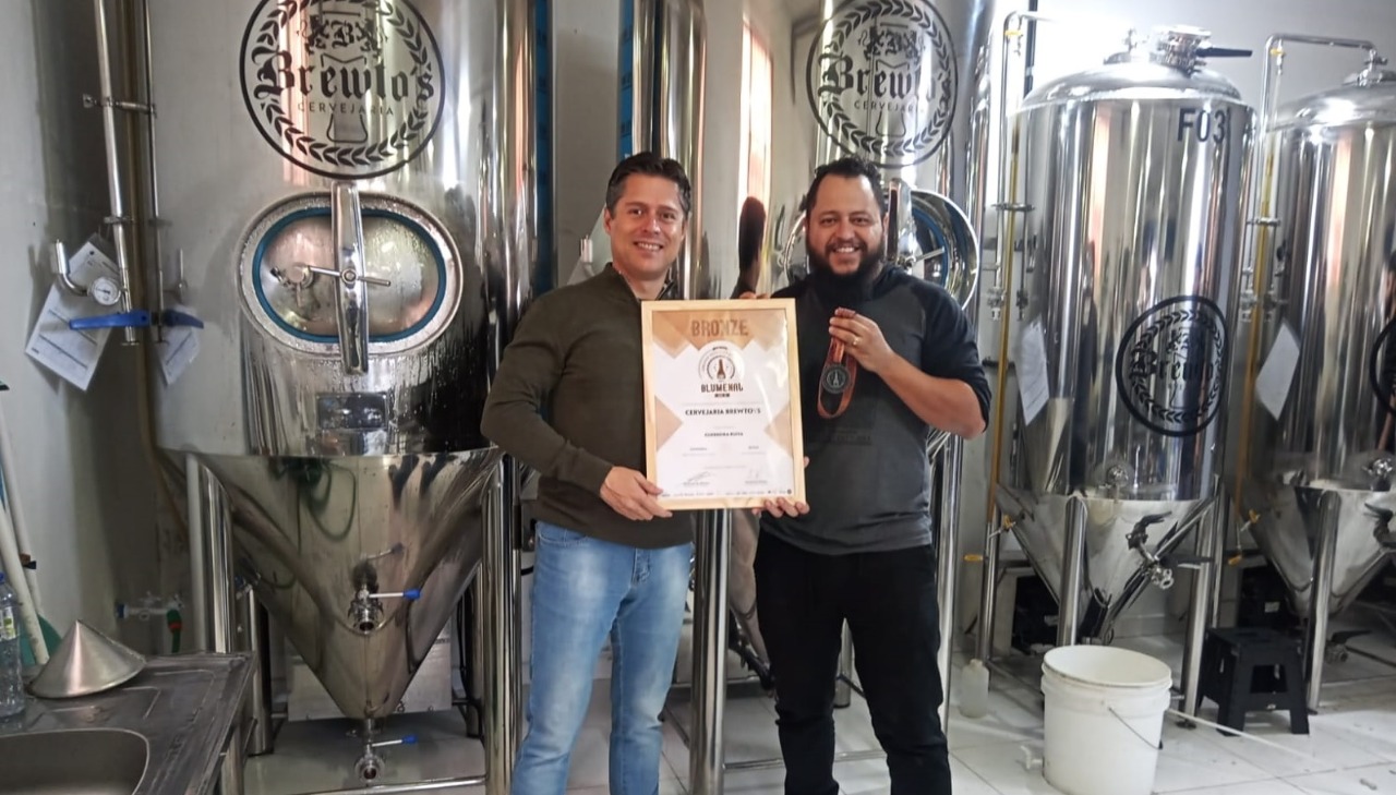 O Secretário de Turismo de Vargem Grande Paulista, o Sr. José Roberto Cruz, foi visitar o Reino de BREWTO’s, onde tem a terceira melhor cerveja do Brasil!!!