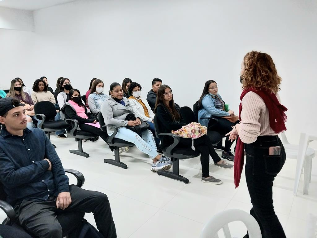 Casa do Trabalhador tem seleção aberta para vagas em supermercado na terça, dia 9