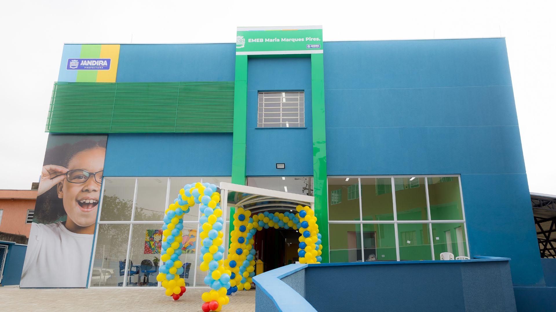 <strong>EMEB Maria Marques Pires é entregue com capacidade para atender mais de 400 crianças em Jandira</strong>