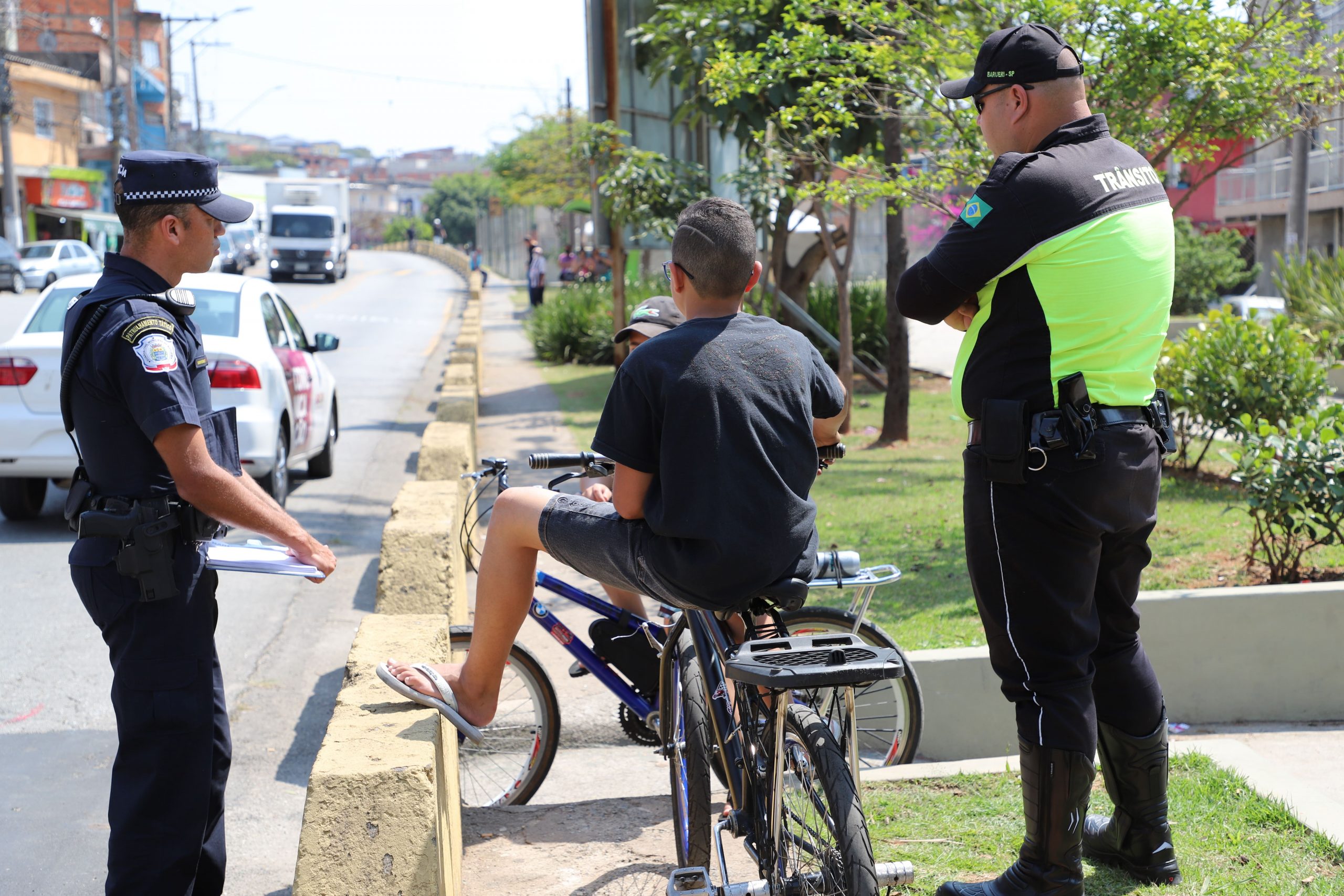 <strong><br>Semurb e GCM realizam operação no Imperial e no Mutinga contra a prática da “rabeira”</strong>