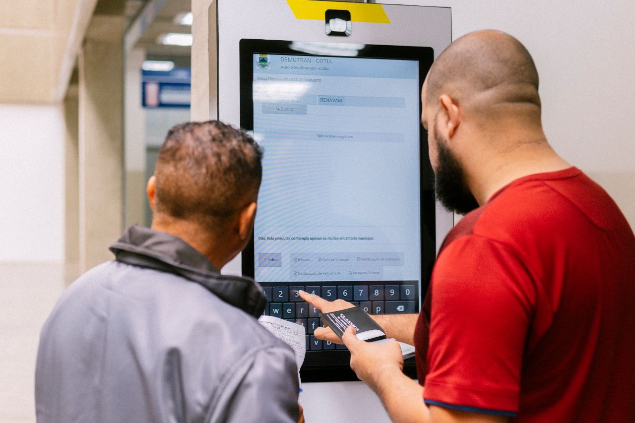 <strong>Setram inicia testes com totem de autoatendimento para consulta de multas, recursos e outros serviços</strong>