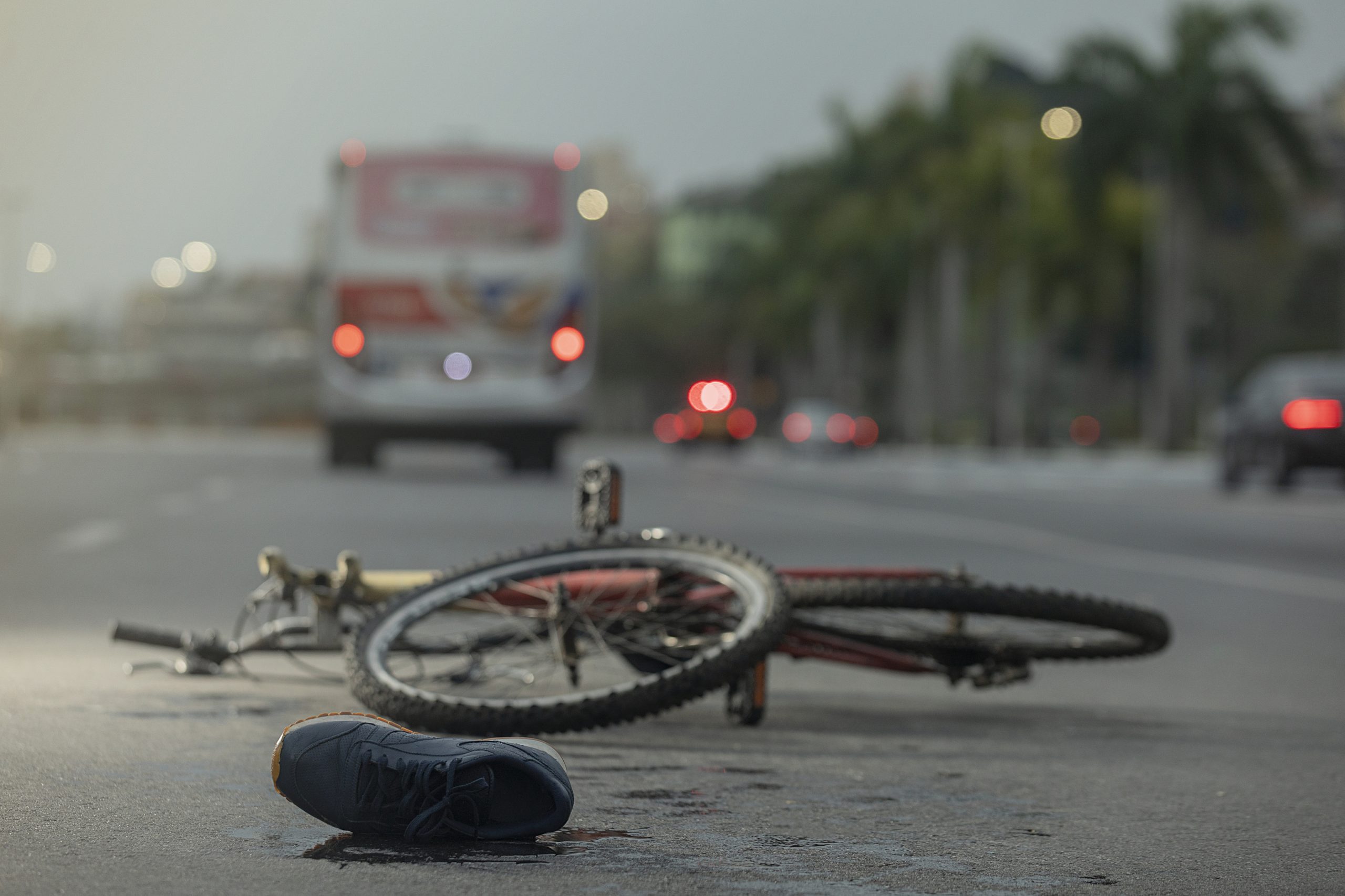 <strong>Nova lei em Barueri pune com multa e remoção a prática de ‘pegar rabeira’</strong>