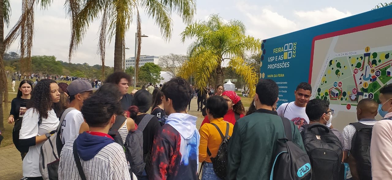 <strong>Alunos do CPJ participam da Feira de Profissões da USP</strong>