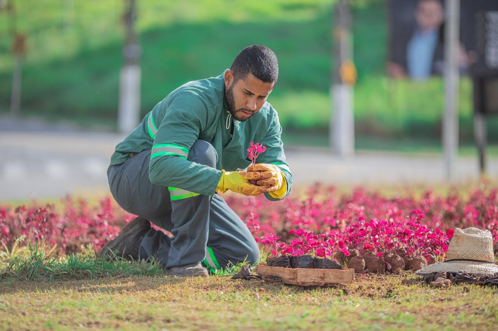 SSM trabalha para melhorar o meio ambiente e manter Barueri bem cuidada