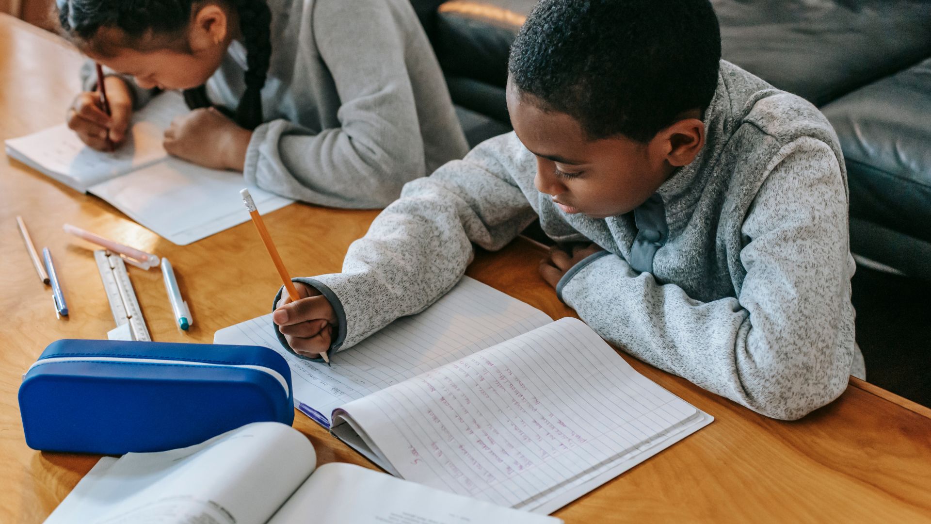 Educação de Jandira lança Projeto “Alfabetização em Tempo”