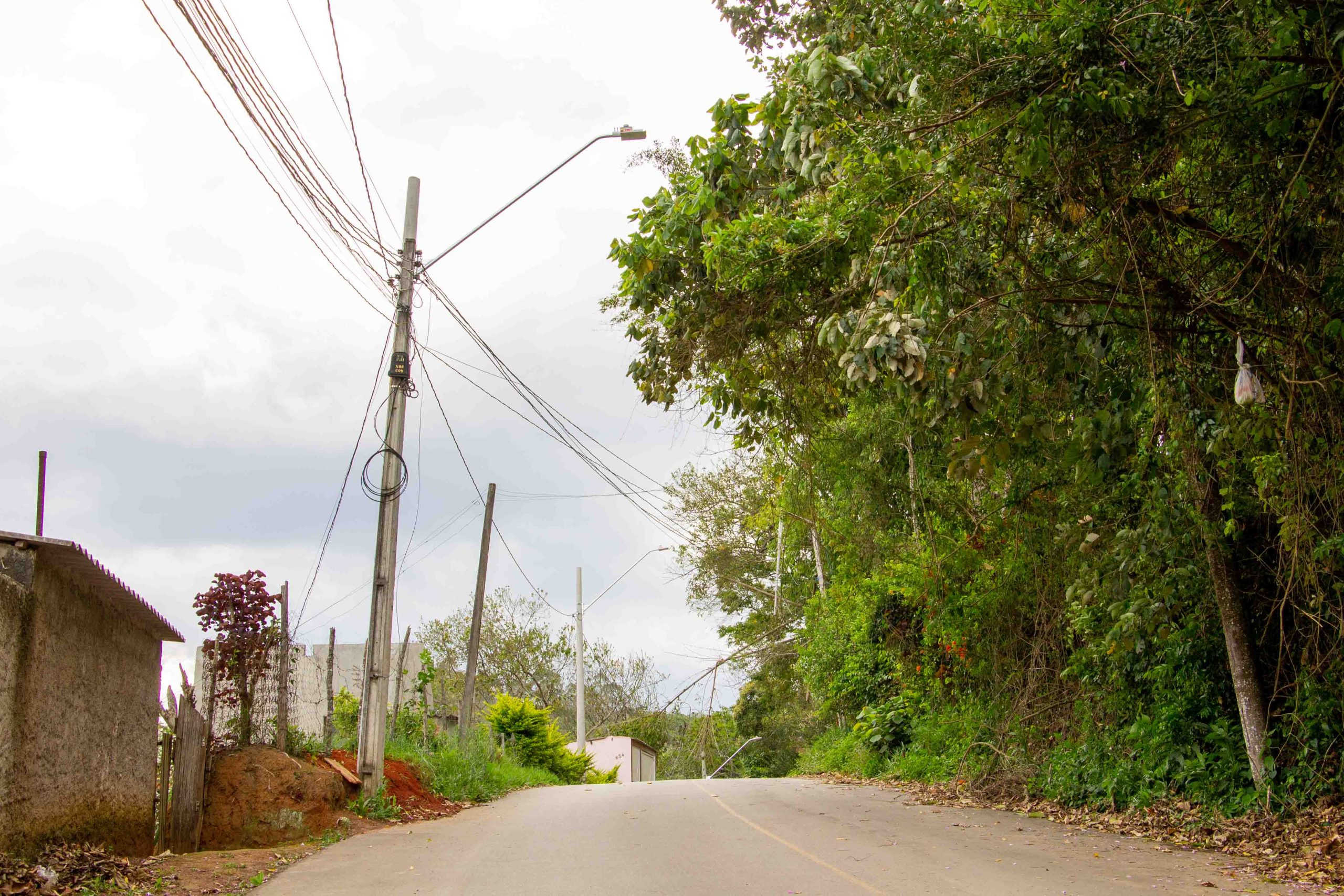 <strong>Prefeitura leva iluminação pública para a rua Manoel da Nóbrega</strong>