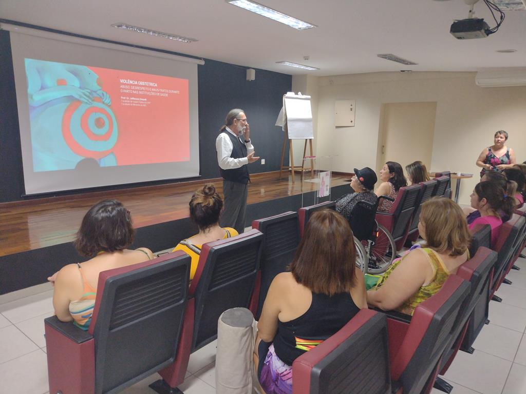 Violência obstétrica é tema do “Empodera Mulher”