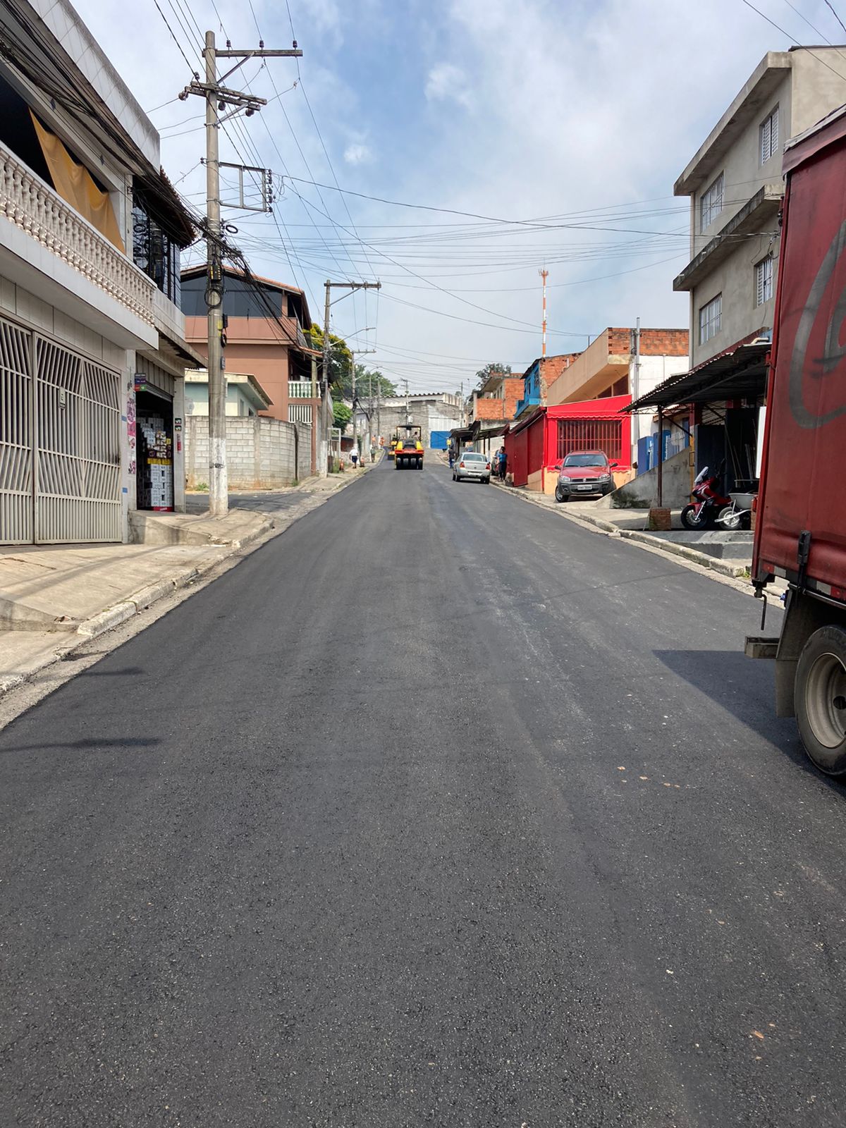 <strong>Asfalto Novo: ruas do Jardim Cláudio passam por revitalização</strong>