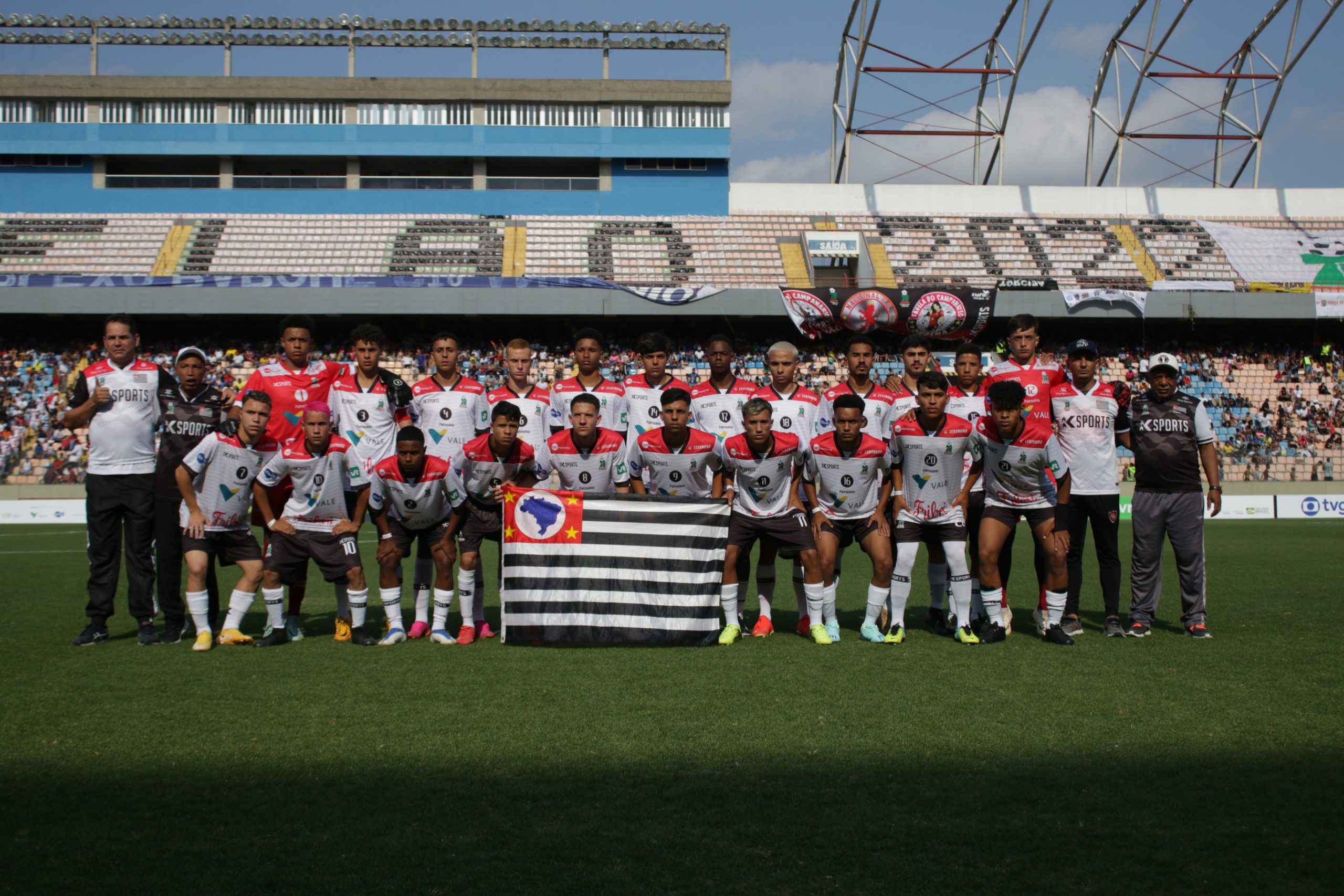 <strong>Taça das Favelas na Arena Barueri: Rio de Janeiro e São Paulo são campeões</strong><strong></strong>