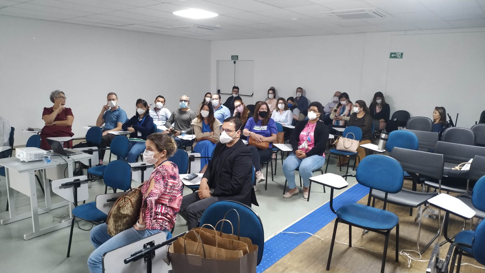 <strong>Encontro de nutrição trata da alimentação saudável com profissionais da rede municipal</strong>&nbsp;