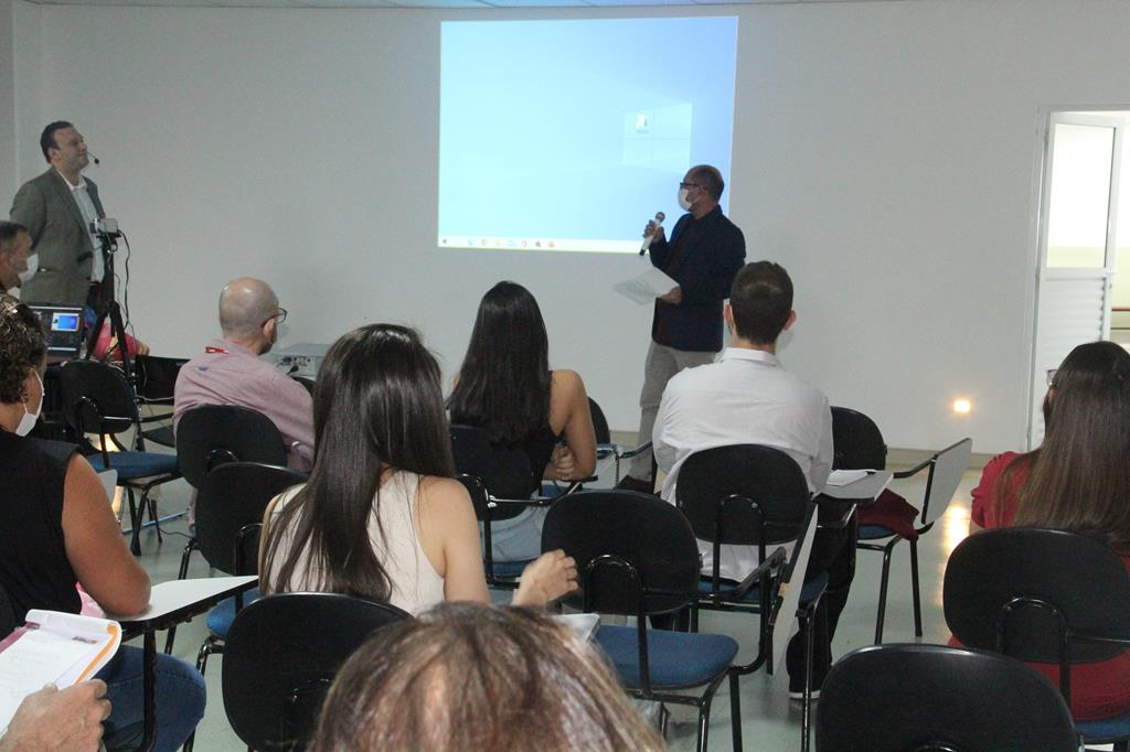 Saúde de Barueri discute avanços da cardiologia em palestra com especialista