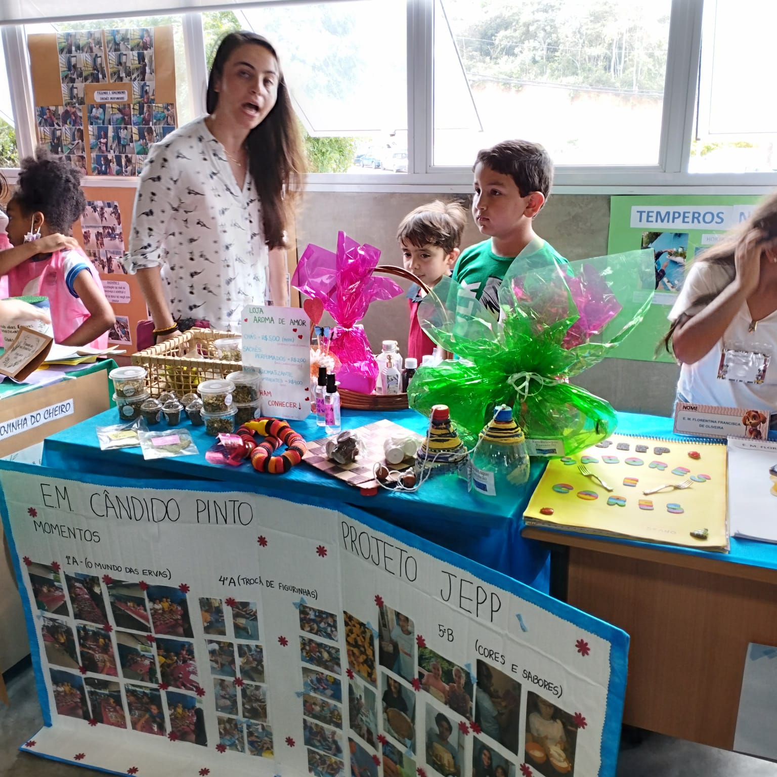 <strong>Alunos de Cotia encerram&nbsp;participação em projeto de empreendedorismo</strong>