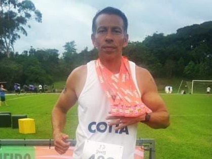 <strong>ATLETA DE COTIA FATURA CINCO MEDALHAS NO ‘CIRCUITO ABERTO DE ATLETISMO’</strong>