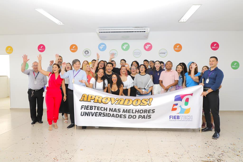 Mais de 400 formandos da FiebTech foram aprovados em universidades públicas